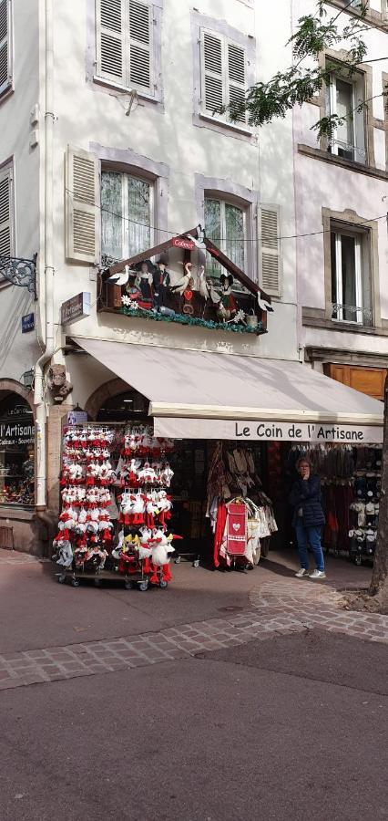 Le Red St Léon : Lit Queen Size * WIFI * Idéal Couple Colmar Exterior foto